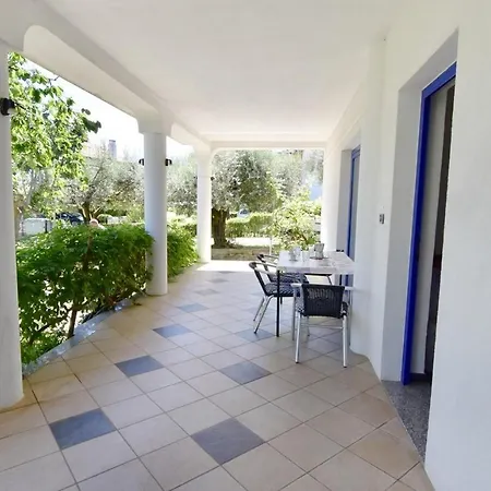 With A Parking Space - 22813 Apartman *